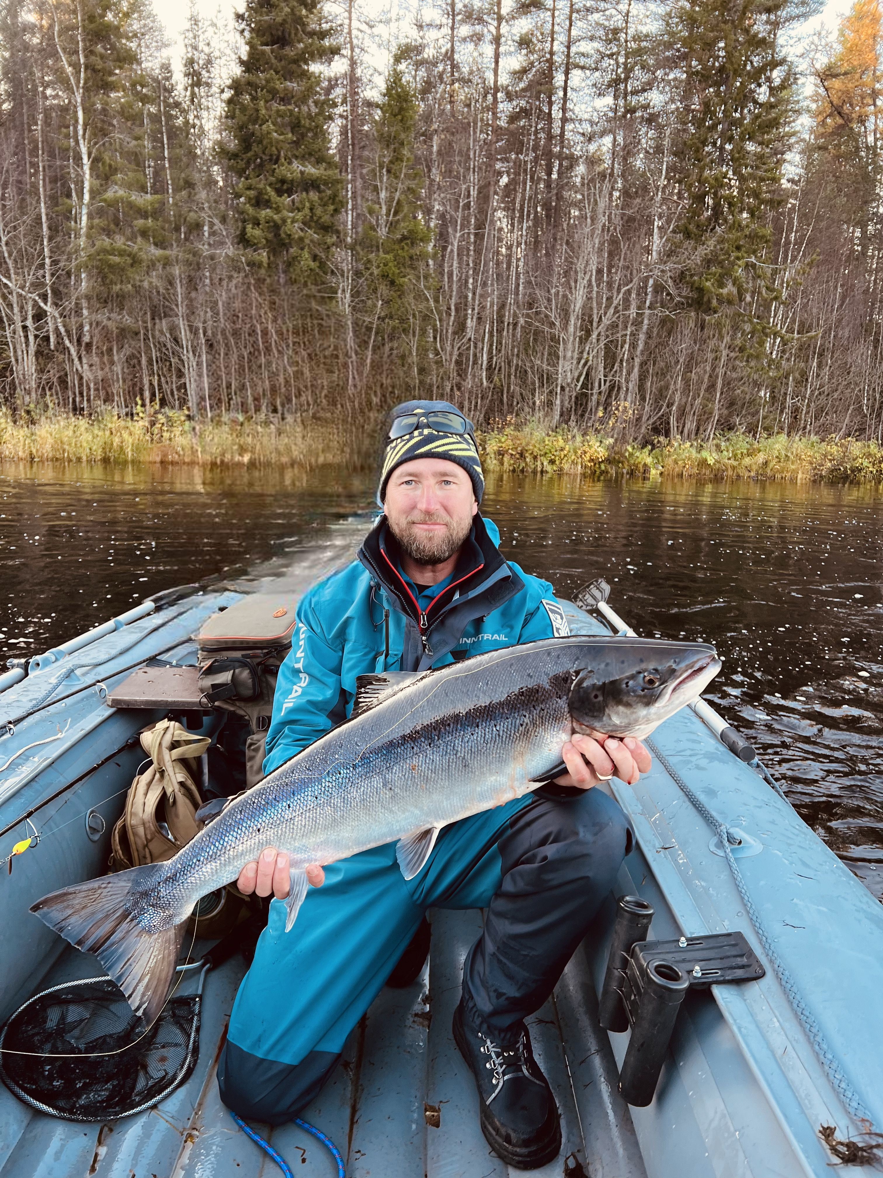 Рыболовный тур "Дикая Семга", на реке Мегра в Архангельской области